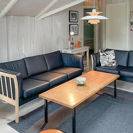 Semesterbostad 2 Bedroom Stunning In *