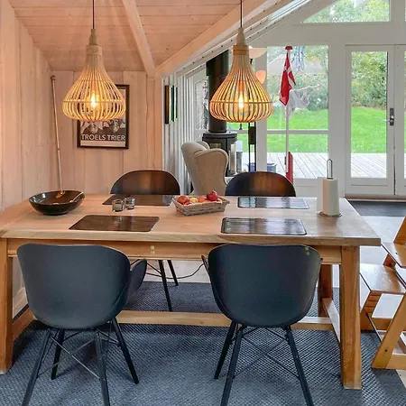 2 Bedroom Stunning In * Martofte